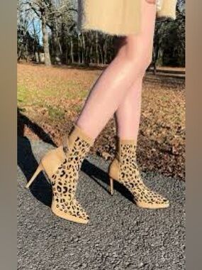 Cosy Island Leopard SassyMove Pointed Toe Soles Ankle Boot